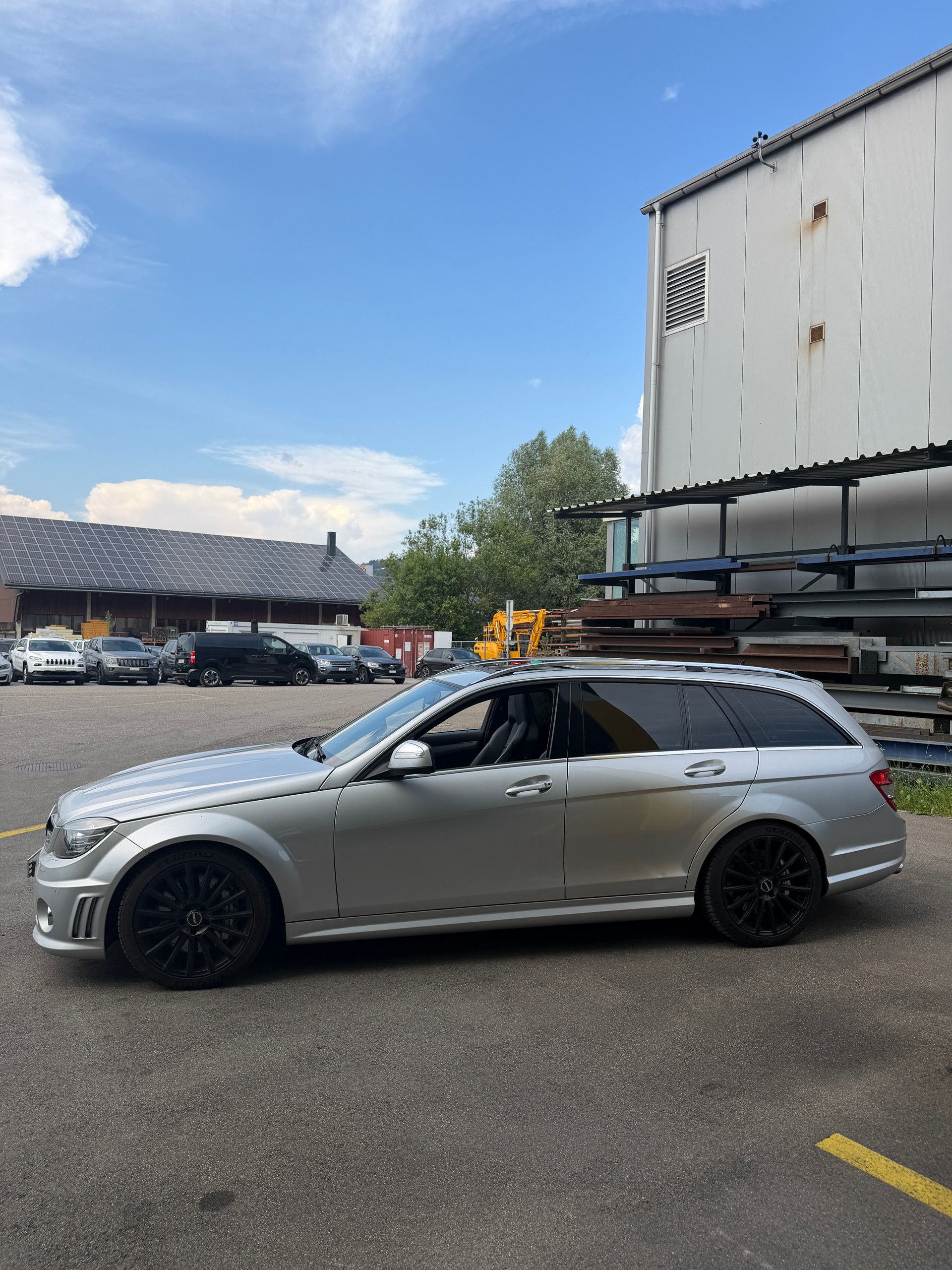 MERCEDES-BENZ C 63 AMG Avantgarde 7G-Tronic-image-3