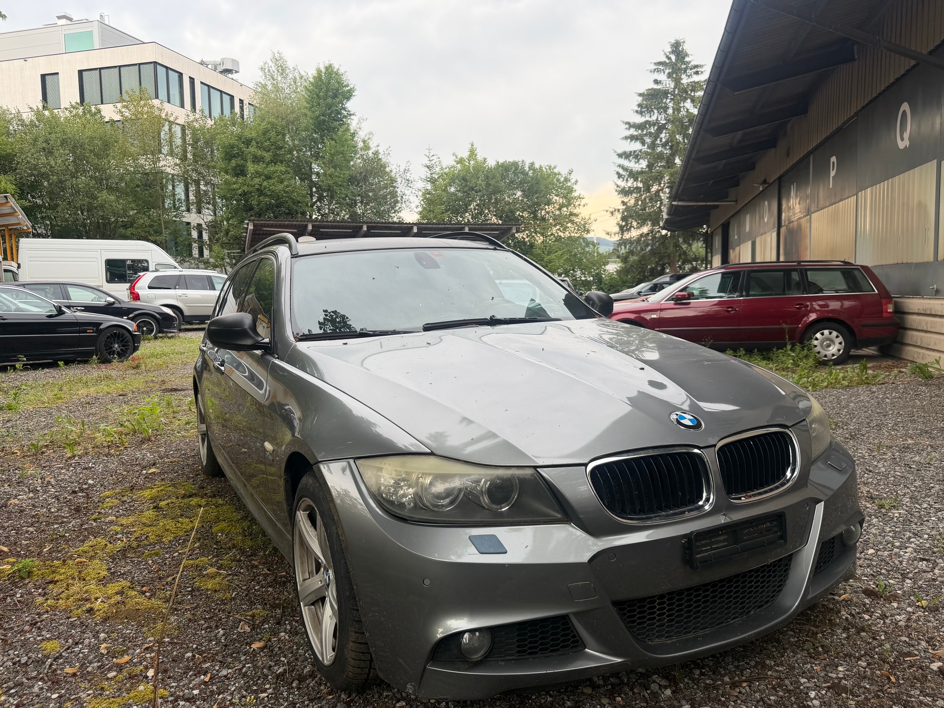 BMW 330i xDrive Touring Steptronic-image-2