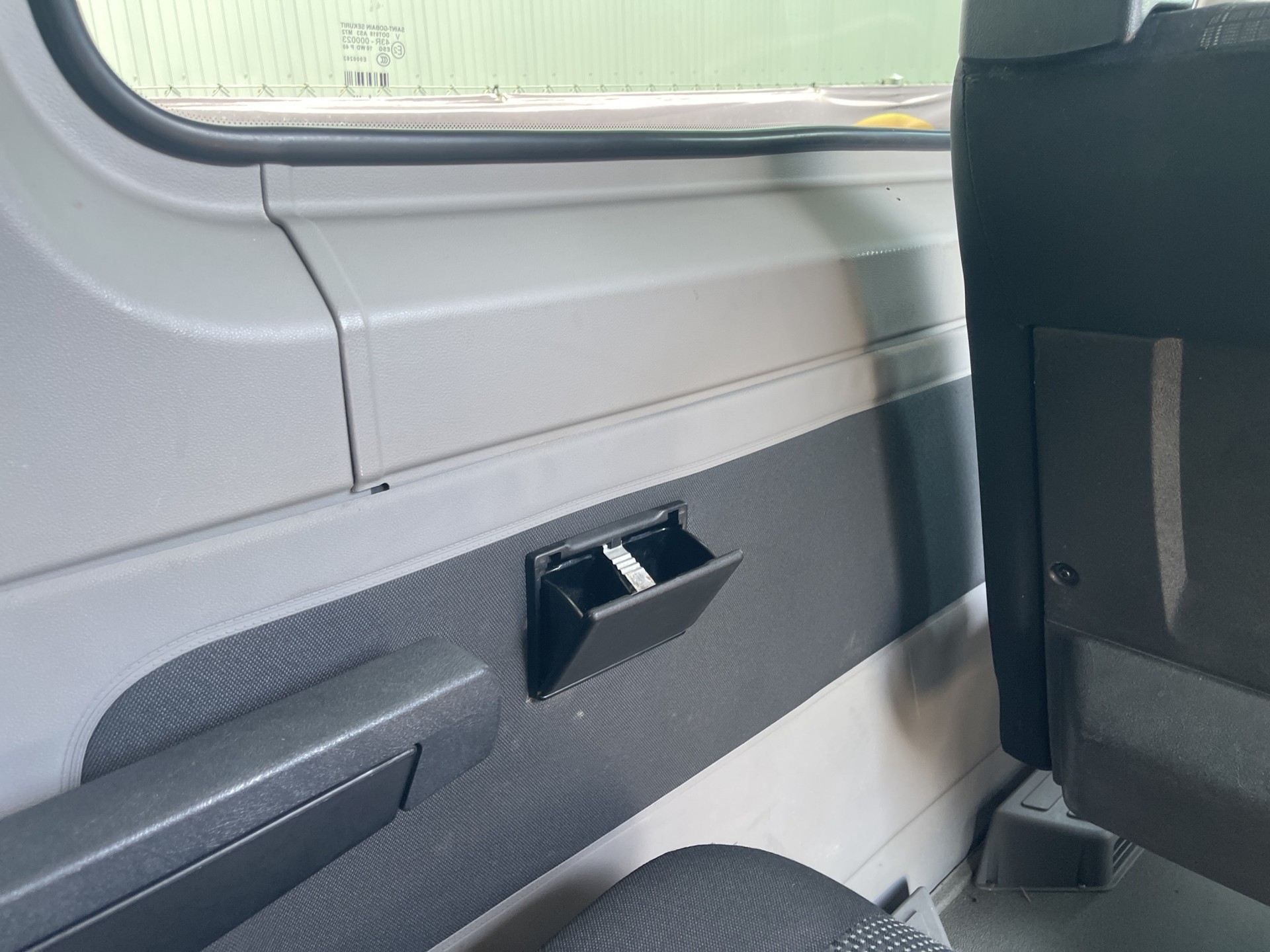 MERCEDES-BENZ Sprinter 315 CDI Standard 12 Plätzer-image-22