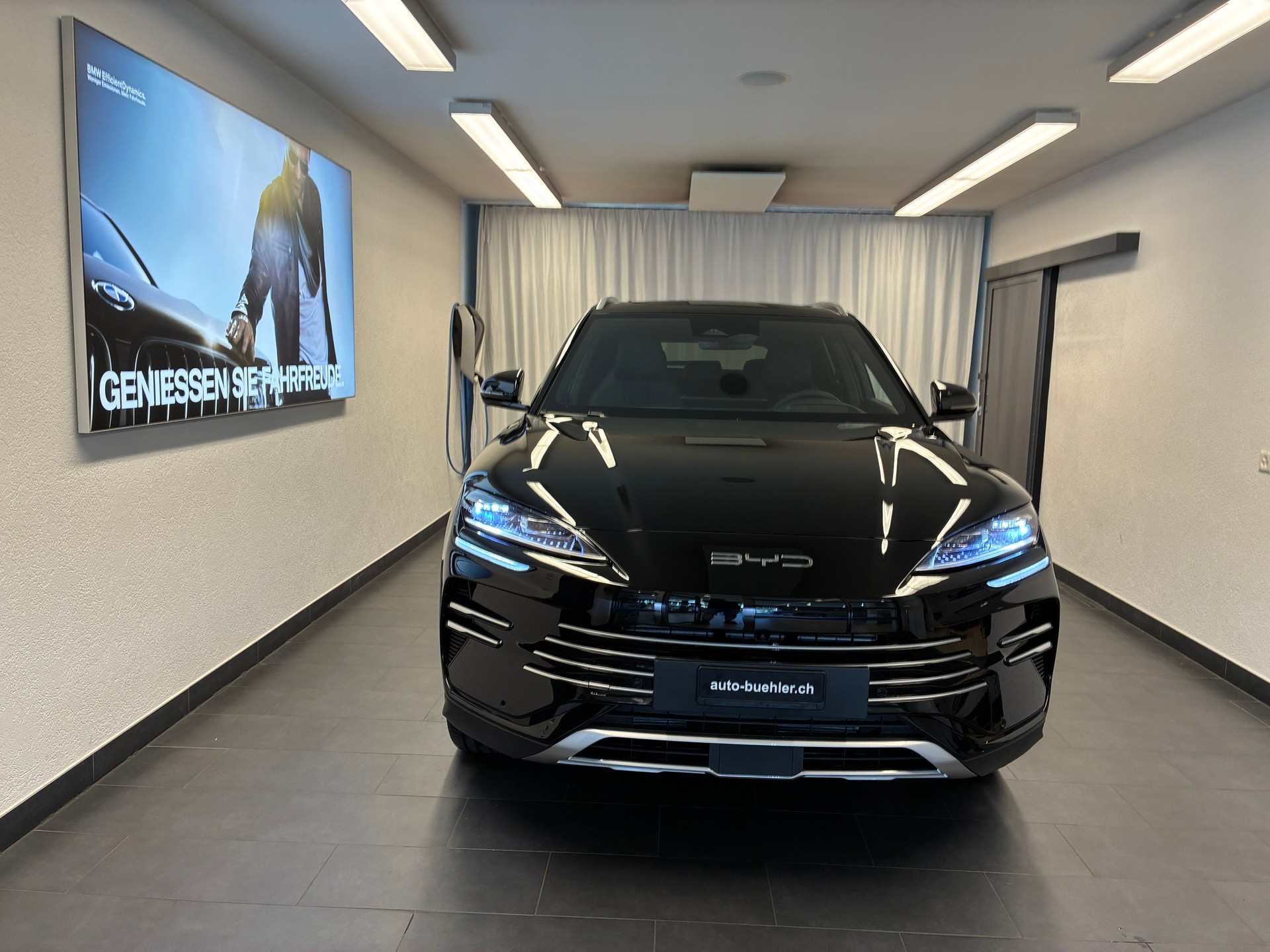 BYD Seal U DM-i Design AWD-image-1