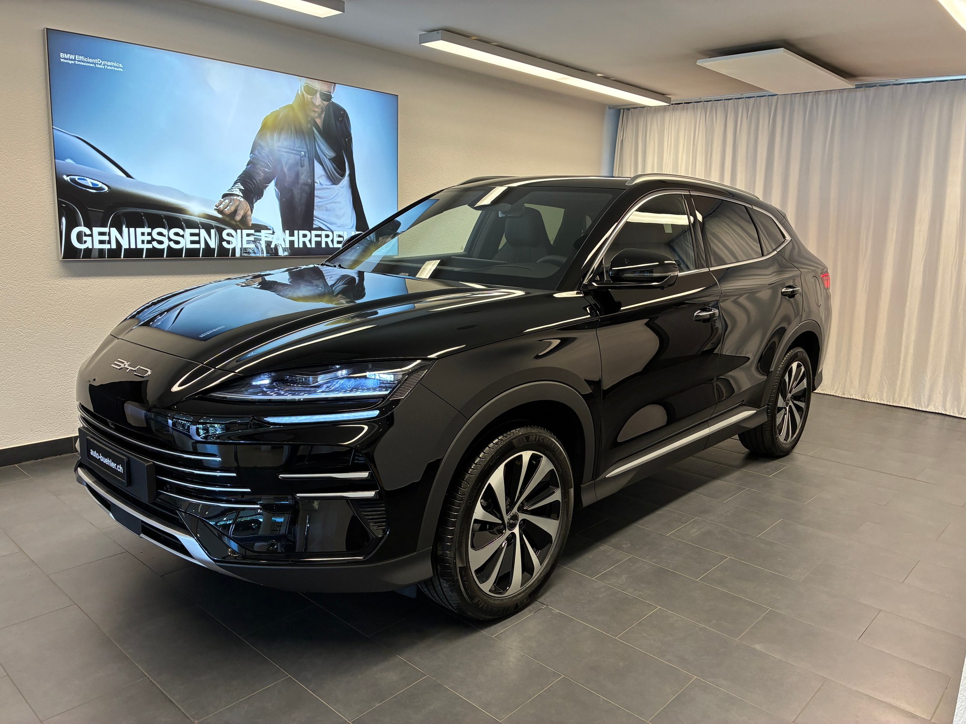 BYD Seal U DM-i Design AWD-image-0
