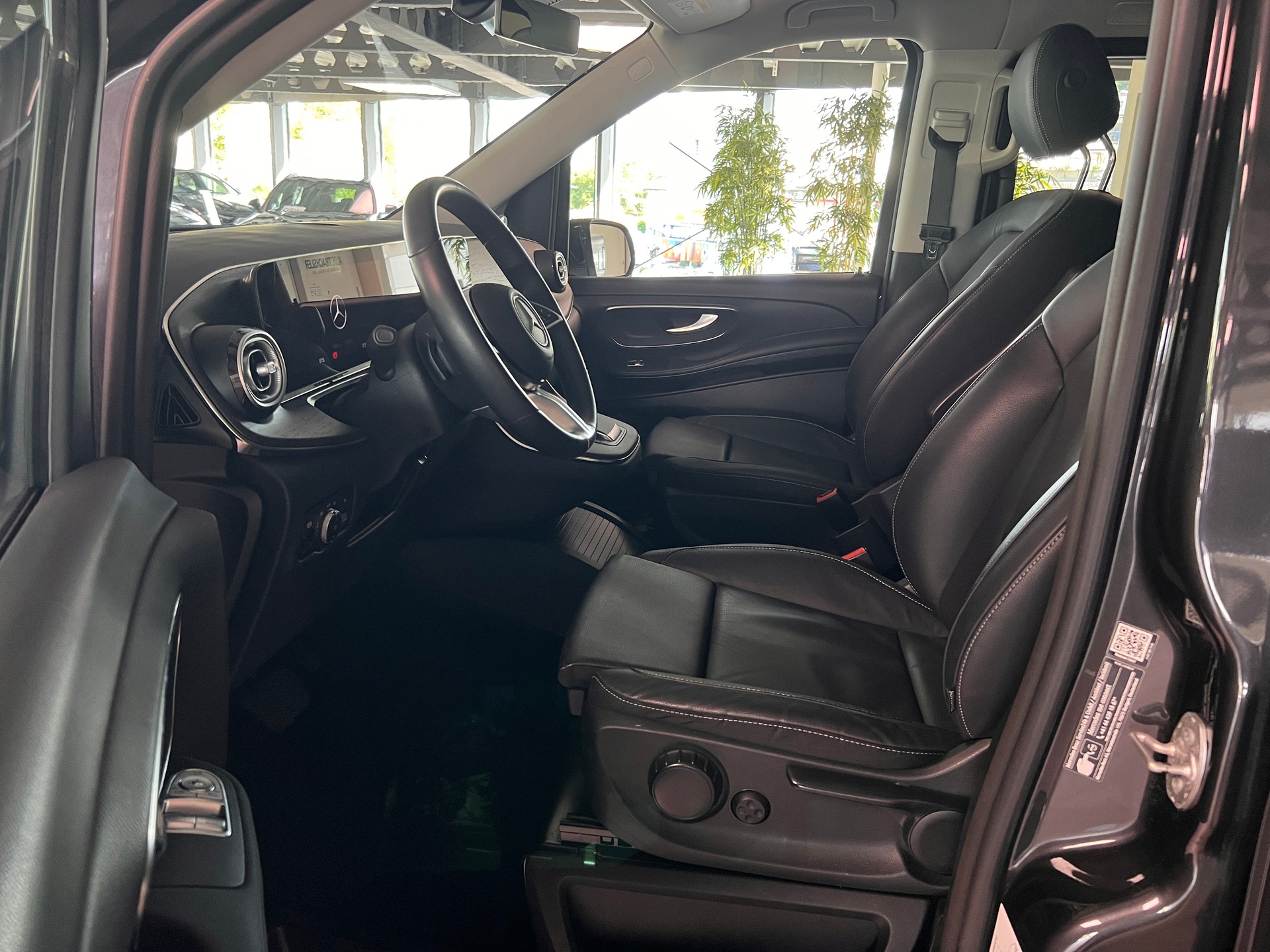 MERCEDES-BENZ V 250 d lang Avantgarde 4Matic G-Tronic-image-8