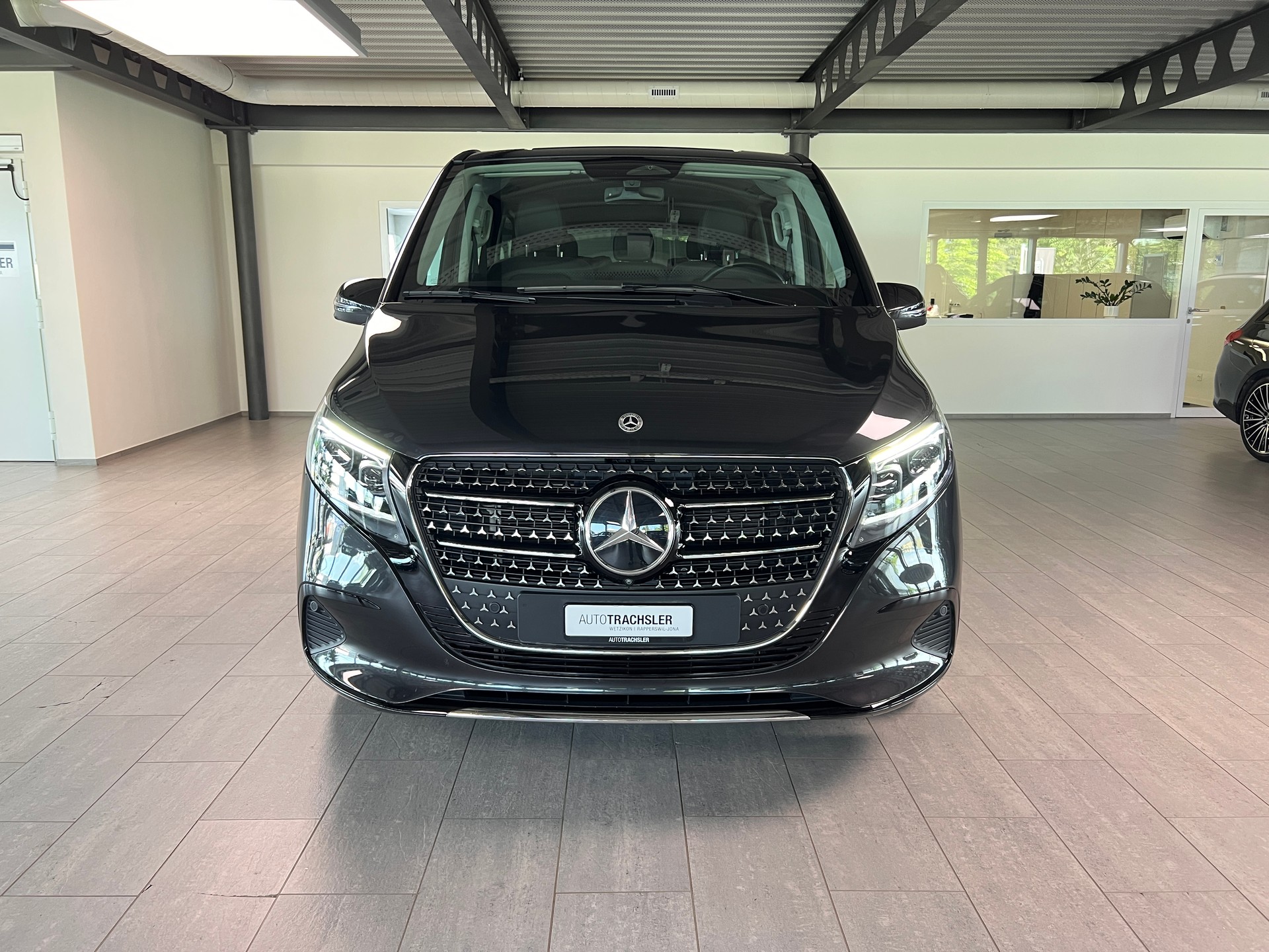 MERCEDES-BENZ V 250 d lang Avantgarde 4Matic G-Tronic-image-1
