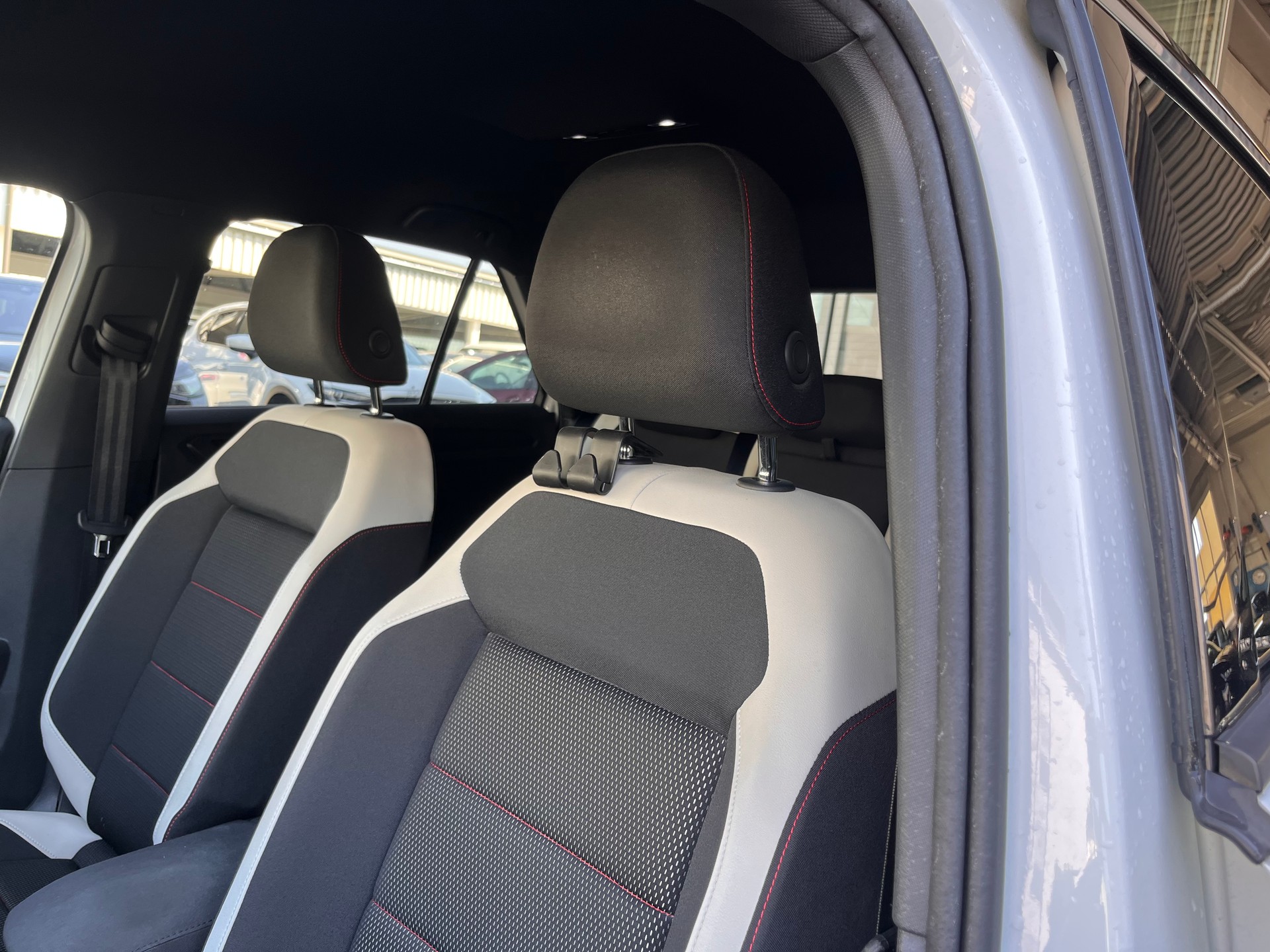 VW T-Roc 1.5 TSI EVO Sport-image-4