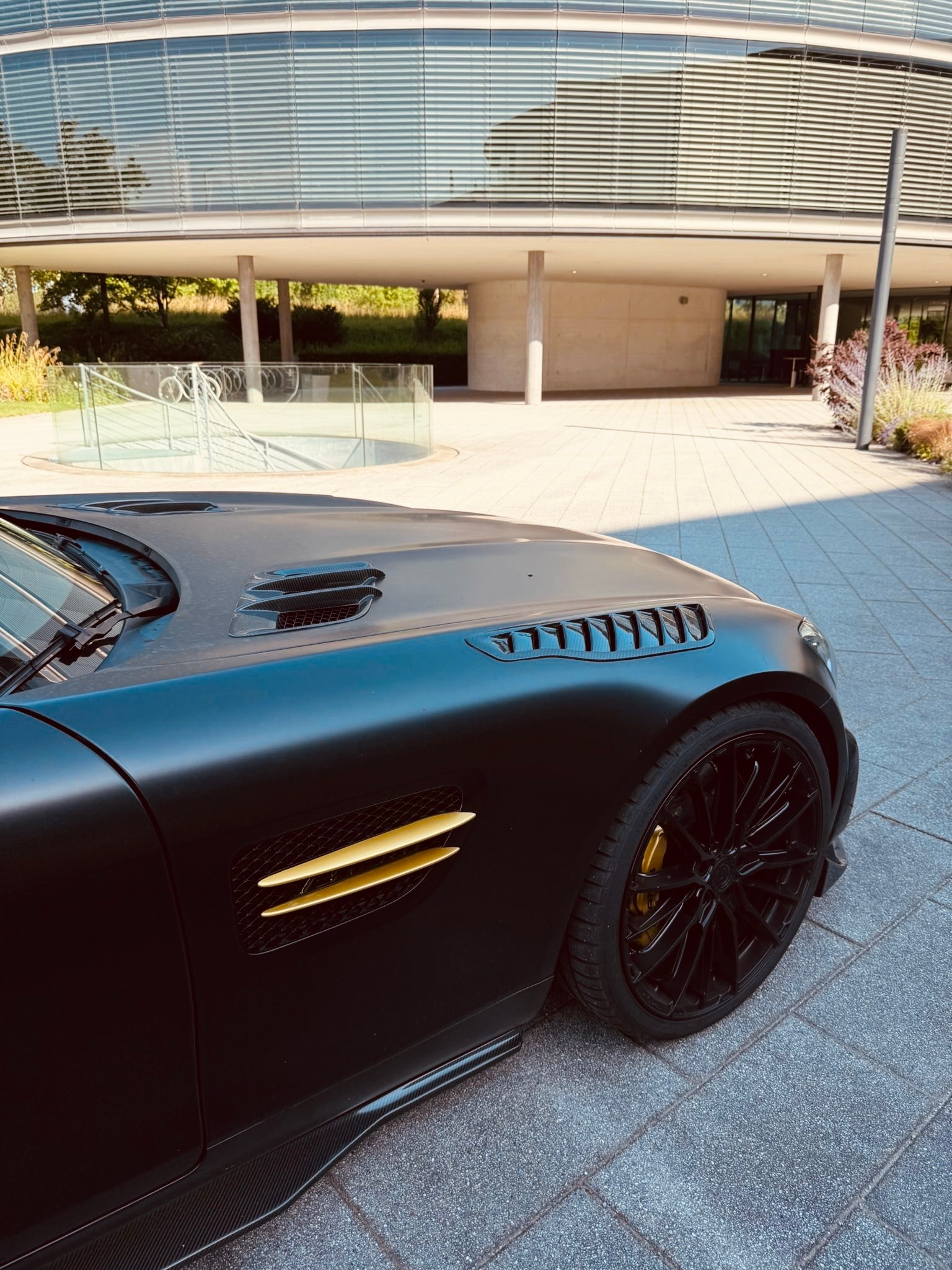 MERCEDES-BENZ AMG GTS-image-9