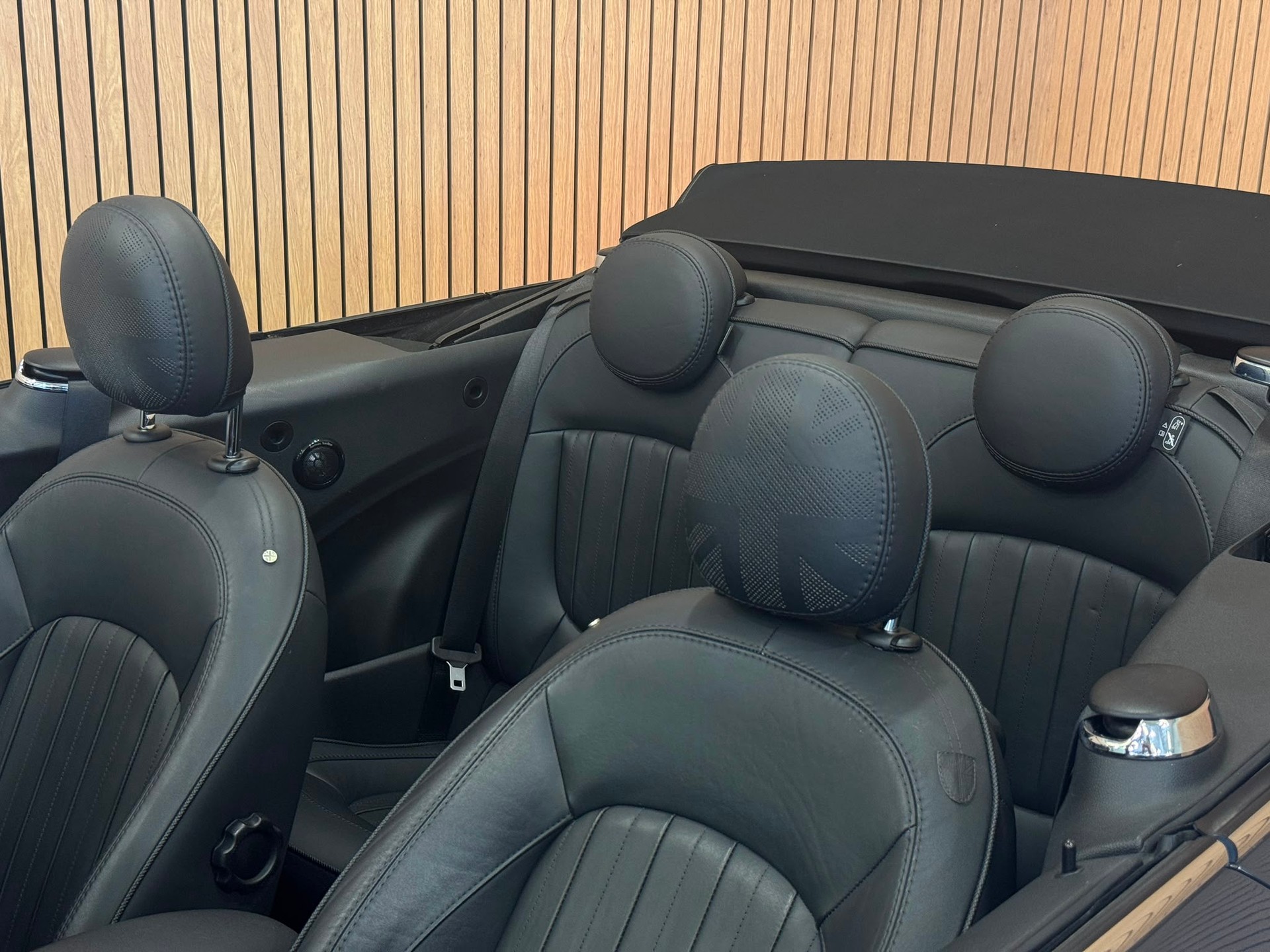 MINI Cooper S Cabriolet DKG-image-6
