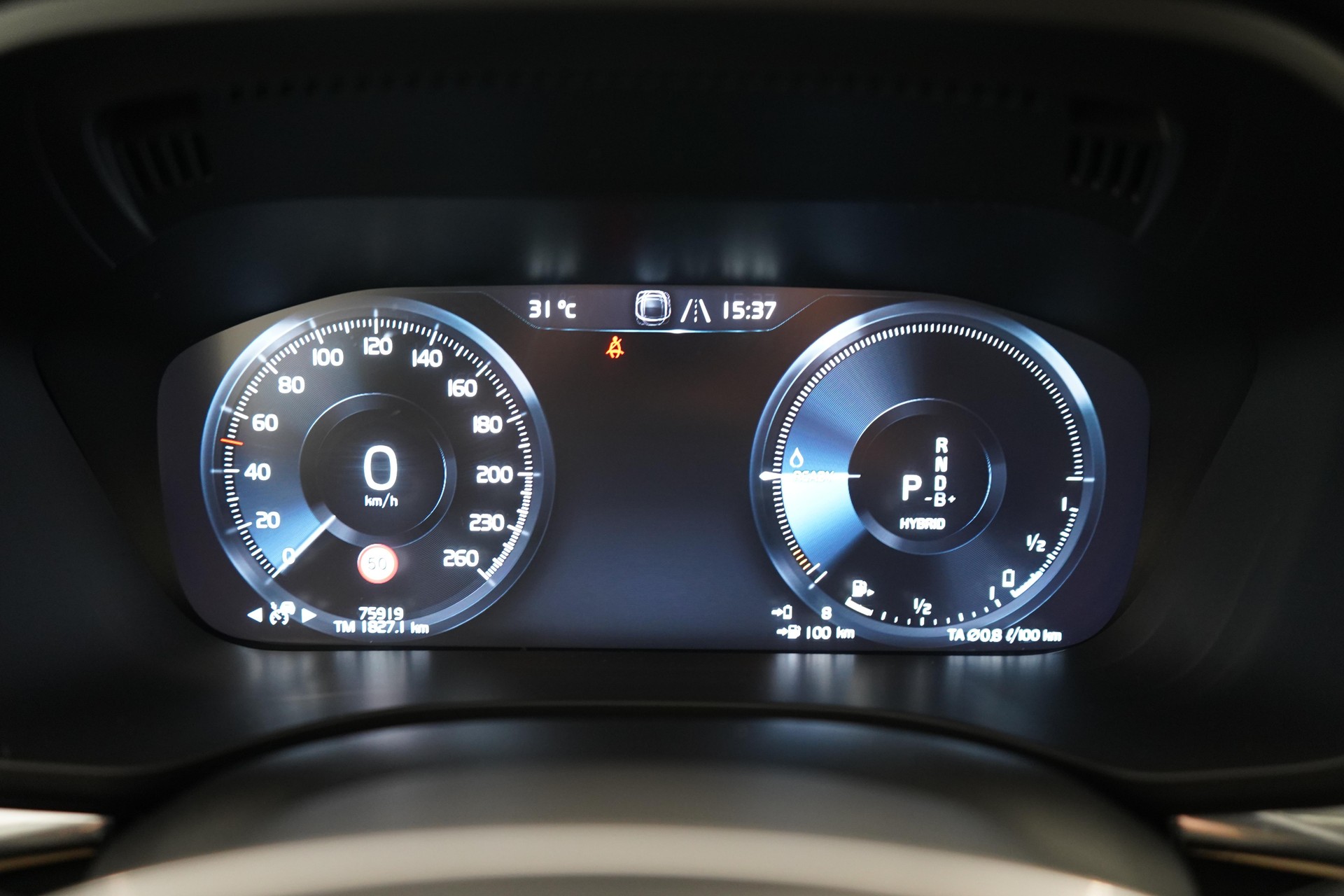 VOLVO XC60 2.0 T6 TE Inscription eAWD-image-9