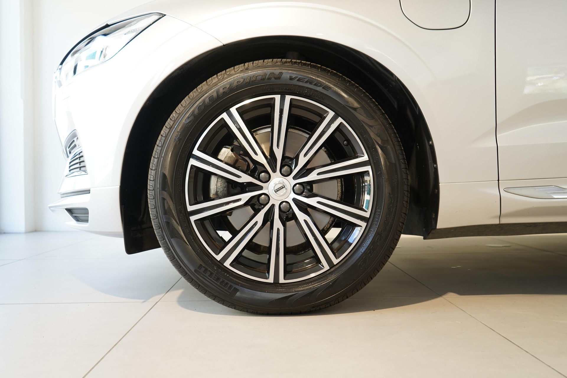 VOLVO XC60 2.0 T6 TE Inscription eAWD-image-24
