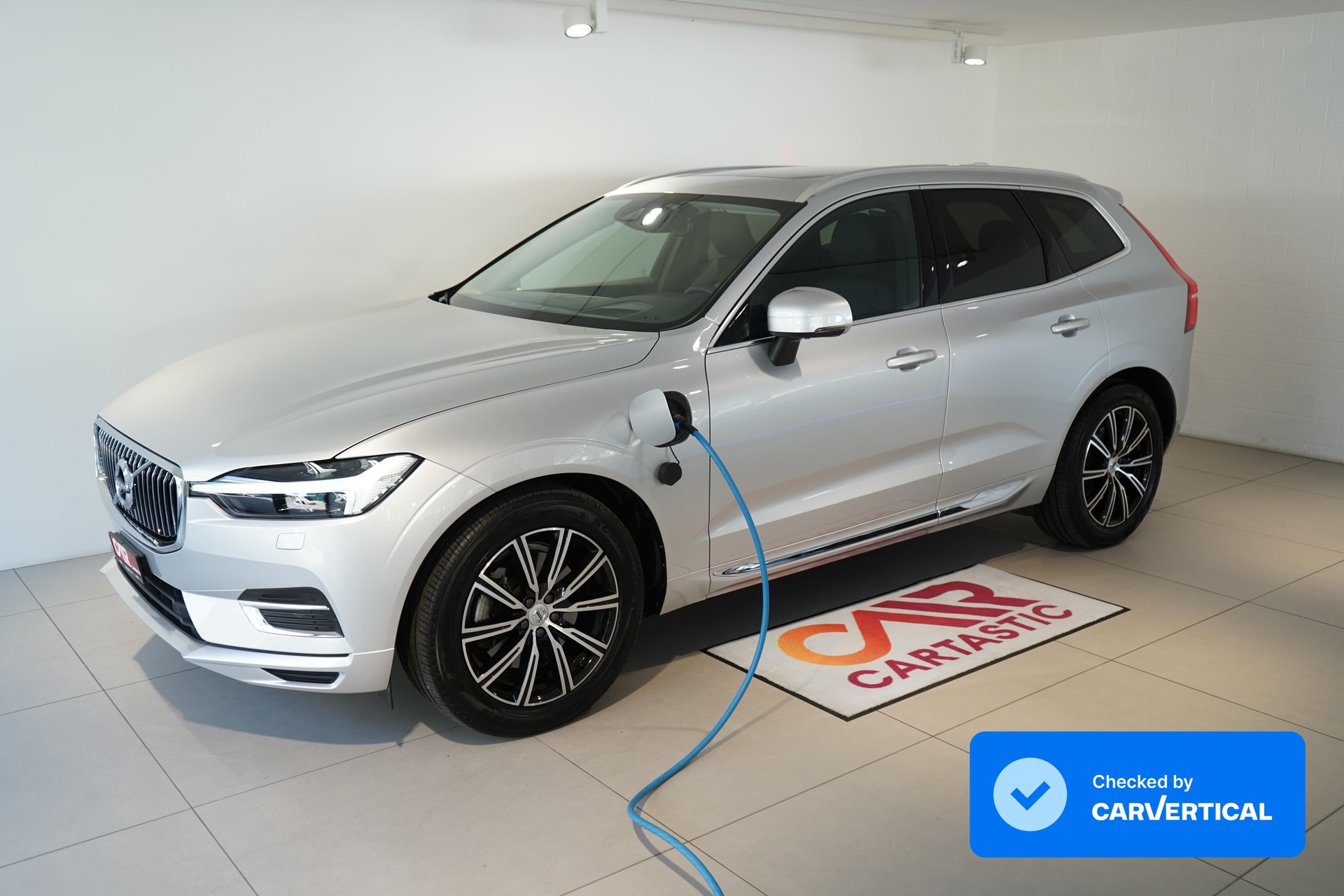 VOLVO XC60 2.0 T6 TE Inscription eAWD-image-0