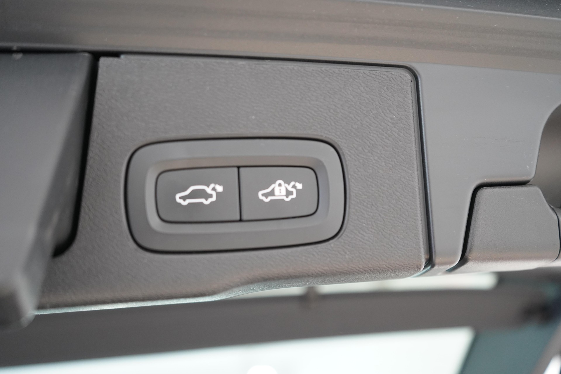 VOLVO XC60 2.0 T6 TE Inscription eAWD-image-21