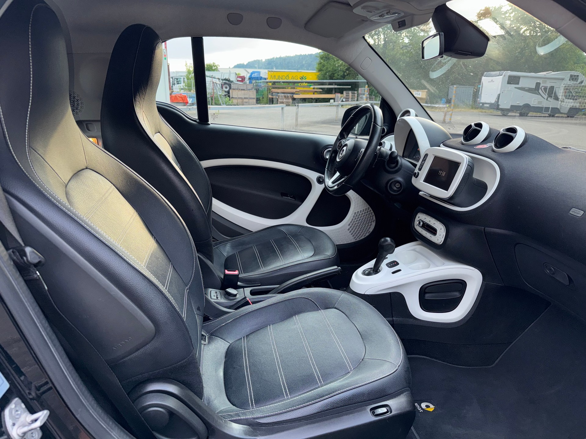 SMART fortwo-image-6