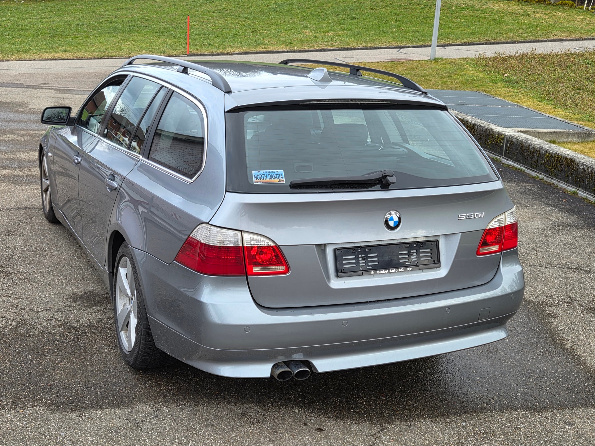 BMW 530xi Touring-image-4