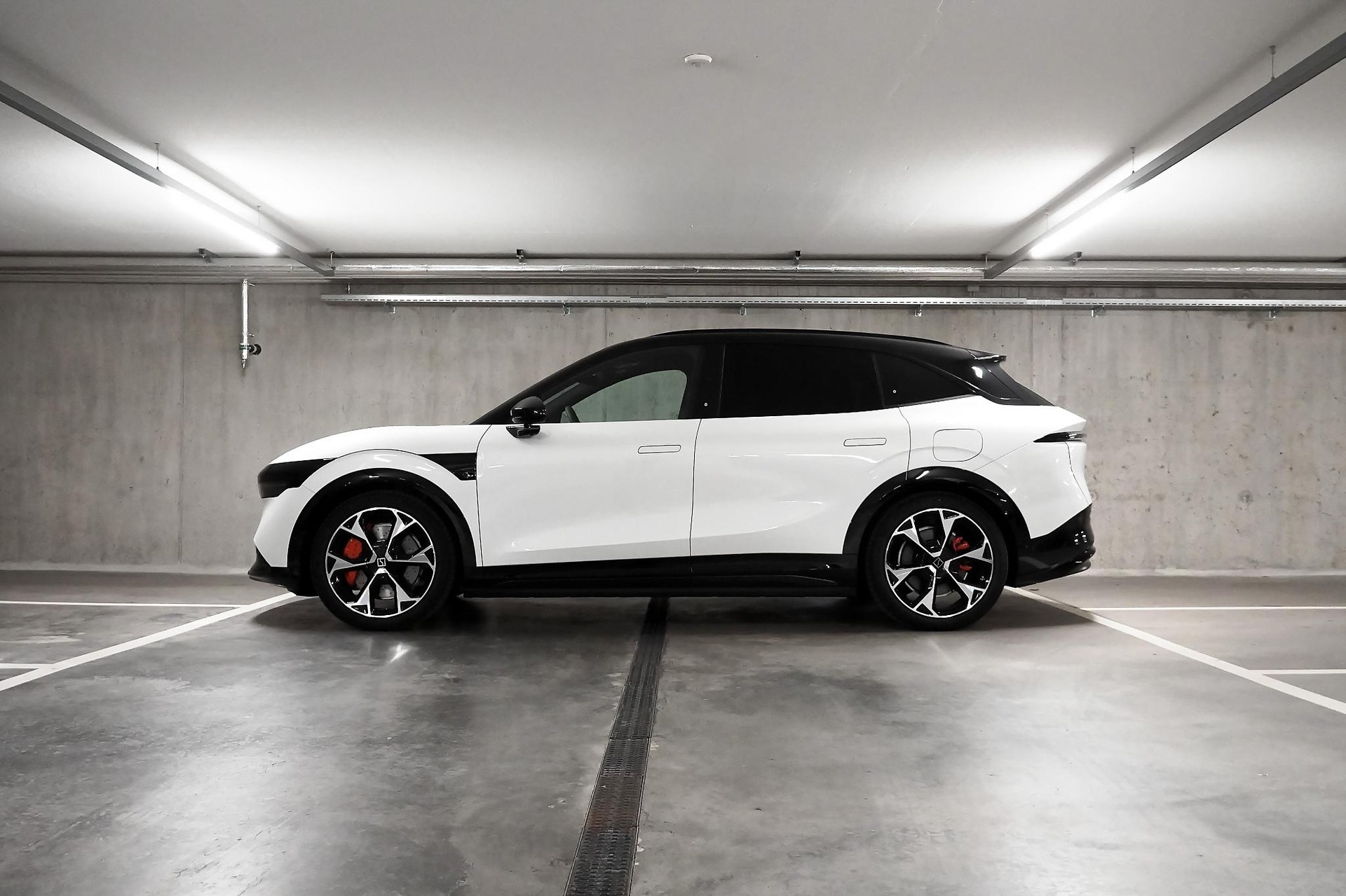 ZEEKR 7X Privilege AWD-image-3