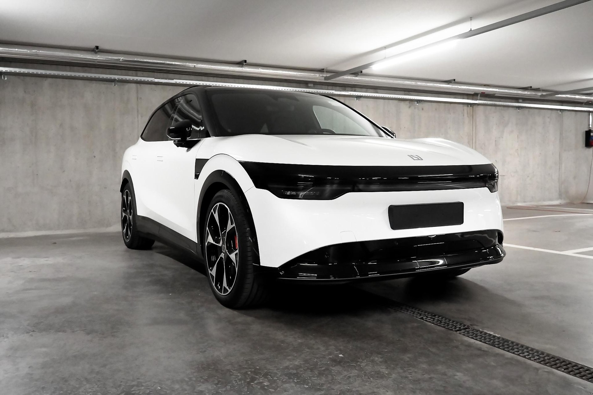 ZEEKR 7X Privilege AWD-image-12