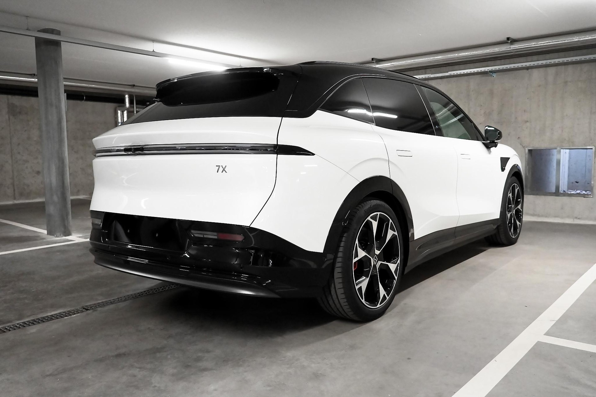 ZEEKR 7X Privilege AWD-image-15