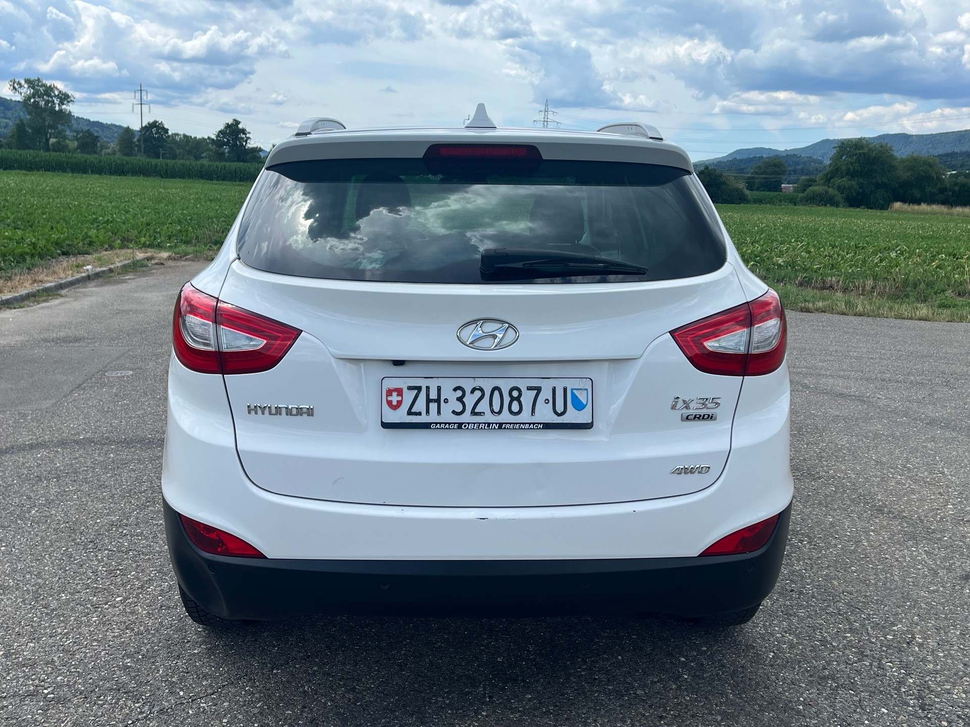 HYUNDAI iX 35 2.0 CRDi Premium 4WD Automatic-image-7