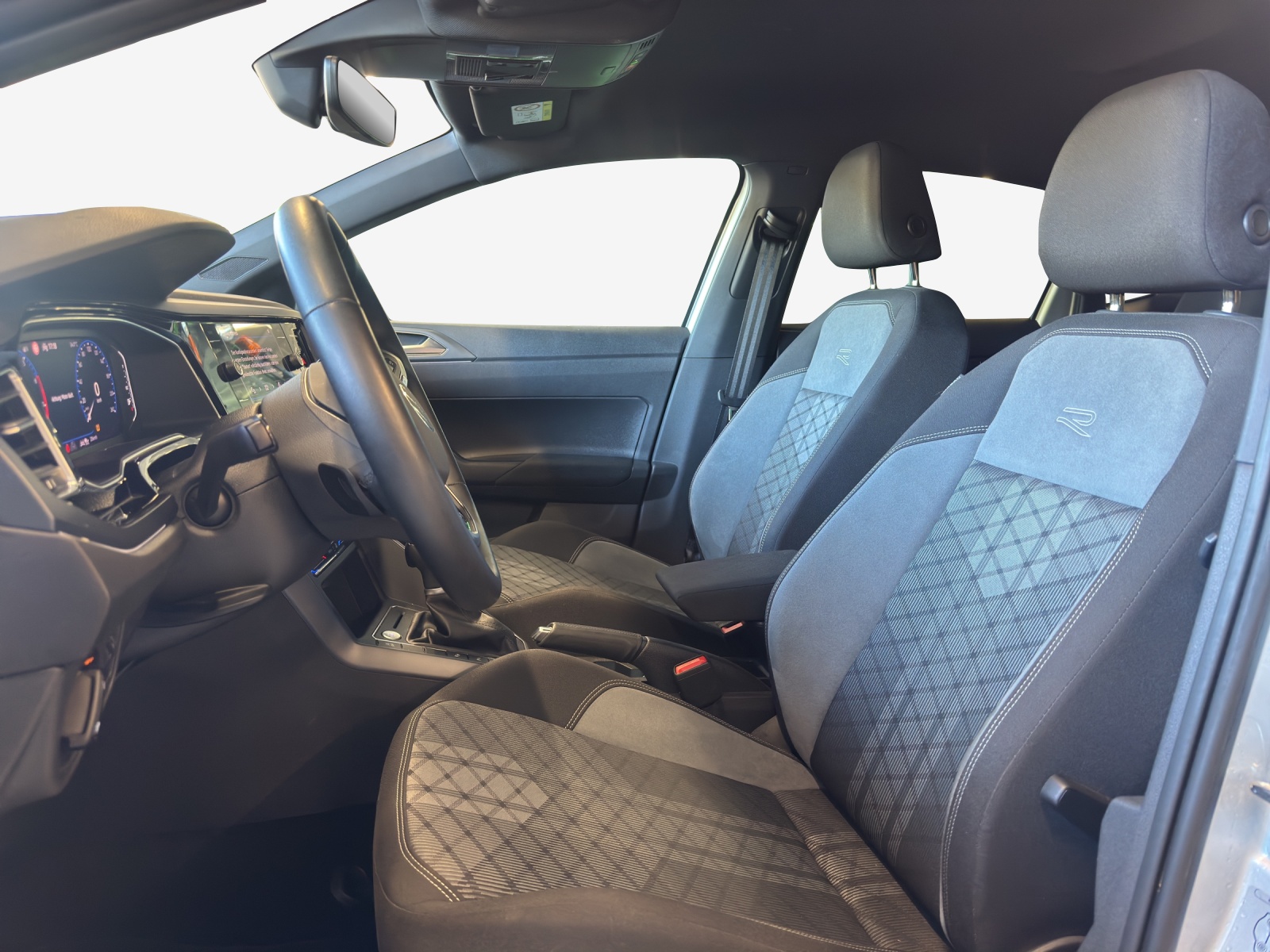 VW Polo 1.0 TSI R-Line DSG-image-6