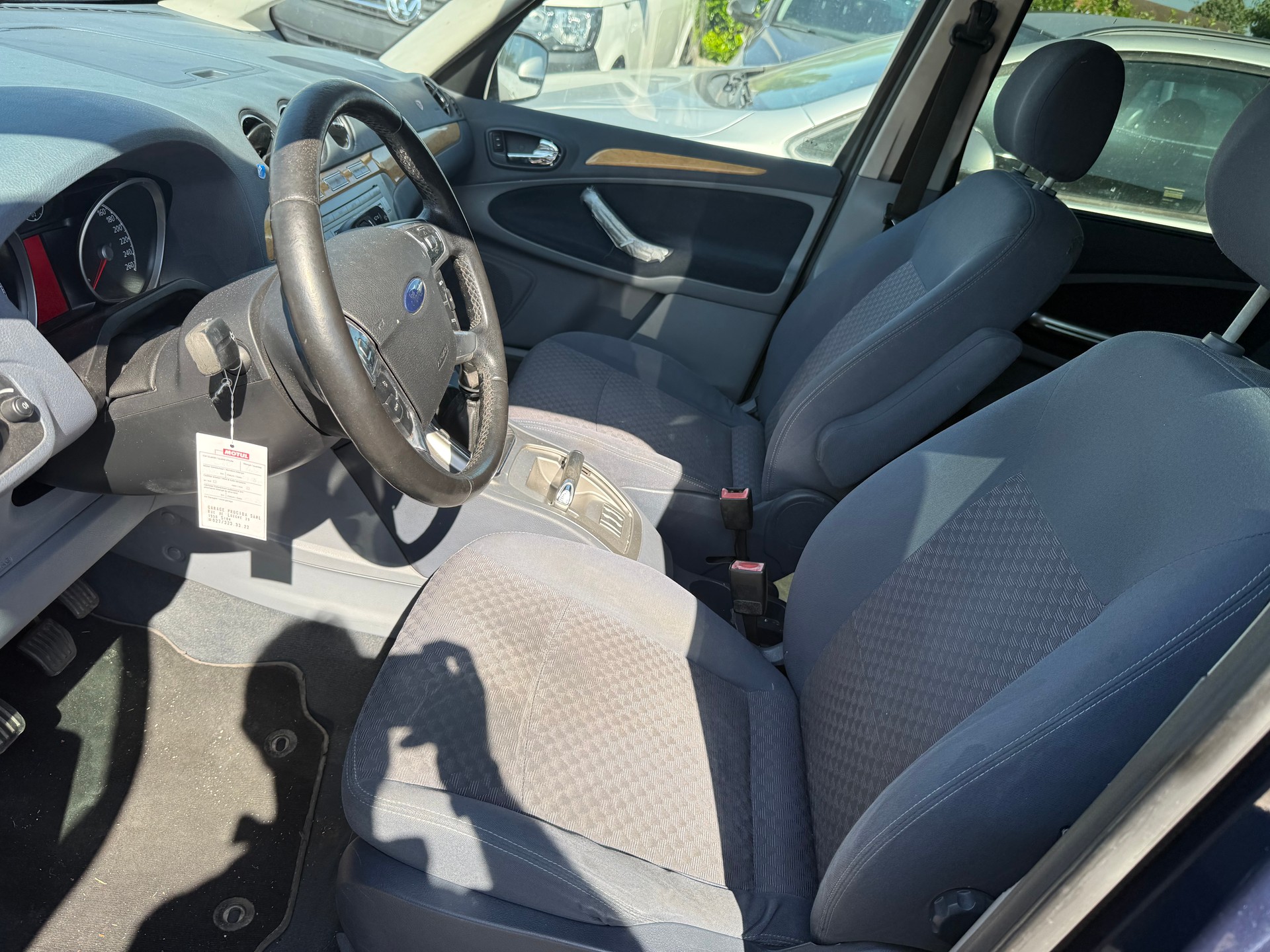 FORD Galaxy 2.0i Ambiente-image-6