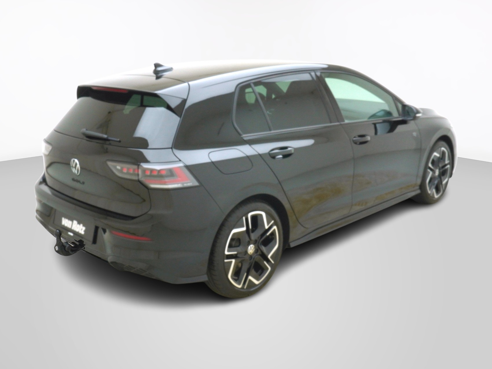 VW Golf VIII 1.5 eTSI R-Line DSG-image-4