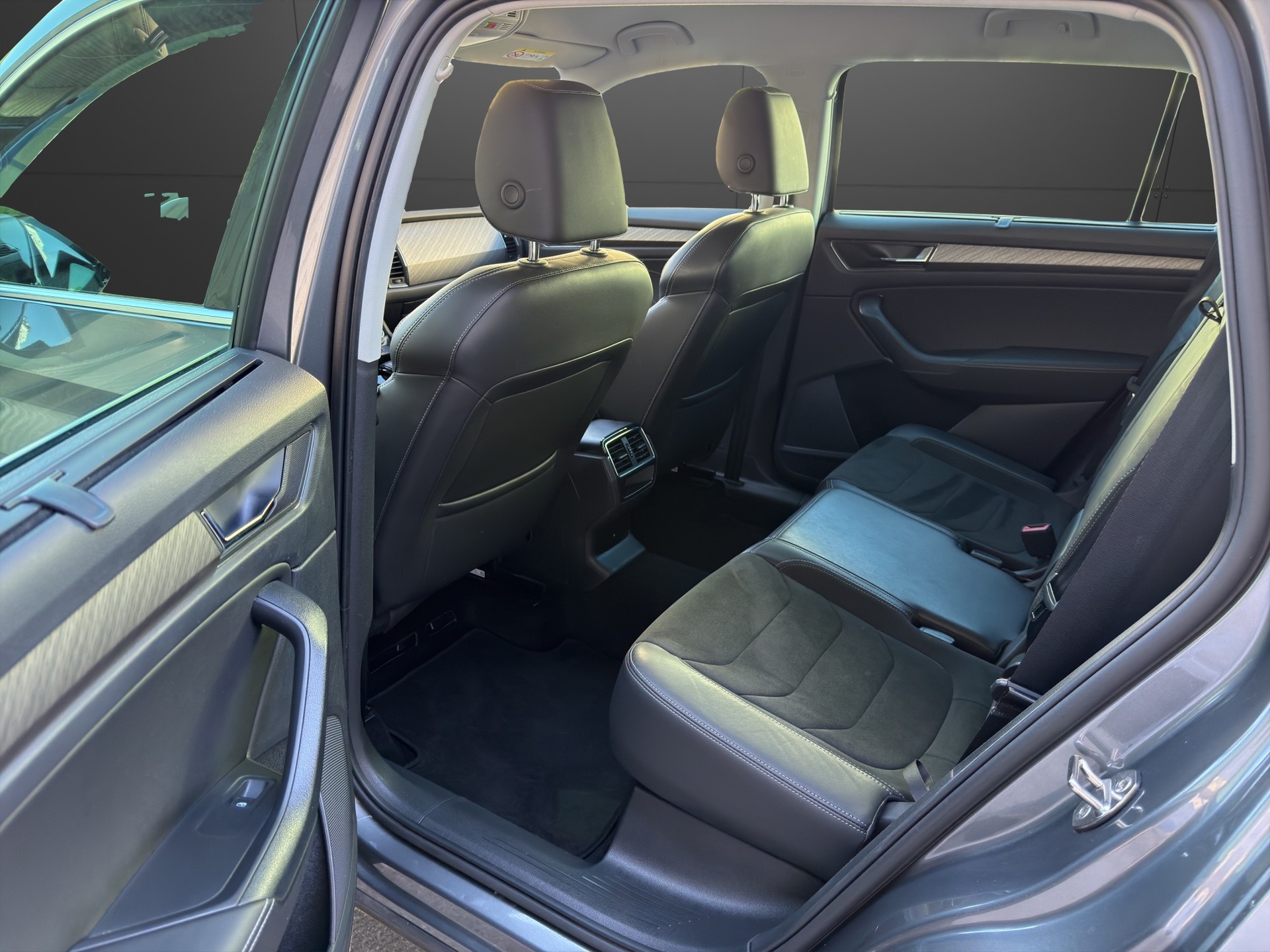 SKODA Kodiaq 2.0 TDI CR Clever 4x4 DSG-image-13