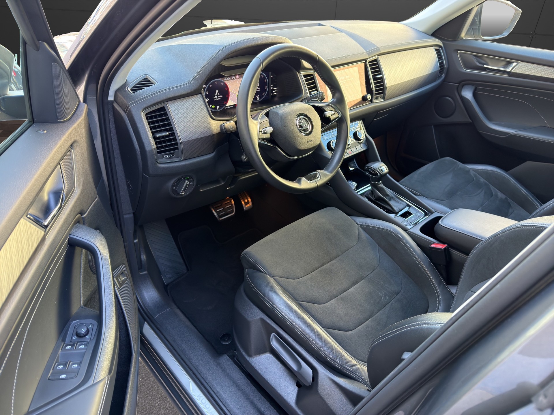 SKODA Kodiaq 2.0 TDI CR Clever 4x4 DSG-image-10