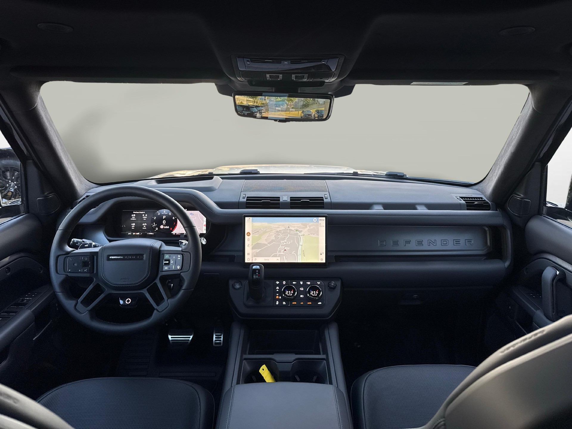 LAND ROVER Defender 110 4.4 V8 Octa + Gancio traino elettrico-image-8