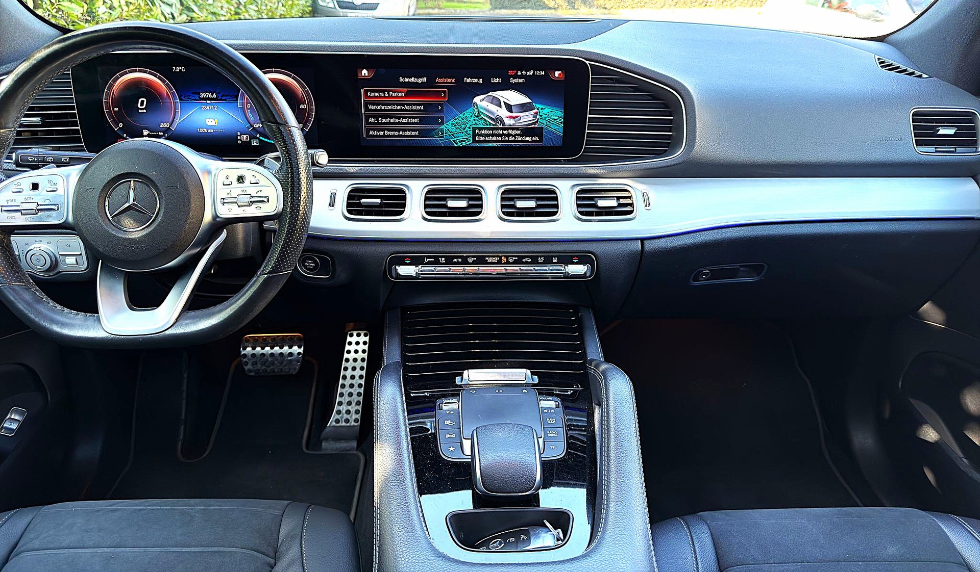 MERCEDES-BENZ GLE 350 de AMG Line 4matic-image-4