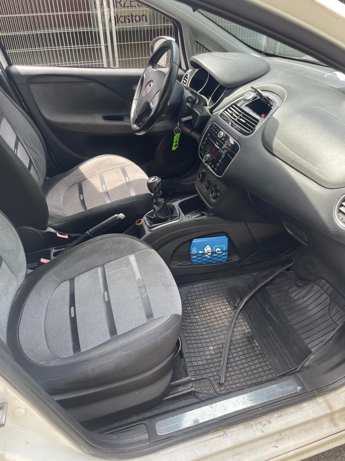 FIAT Punto Evo 1.4 16V Sporting-image-11