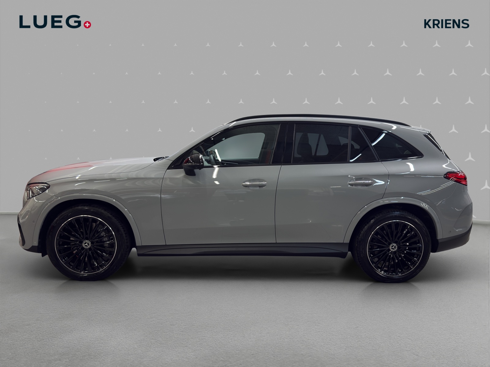 MERCEDES-BENZ GLC 300 4M - AMG / 360 Grad Kamera / Soundsystem / Panorama-Dach-image-1