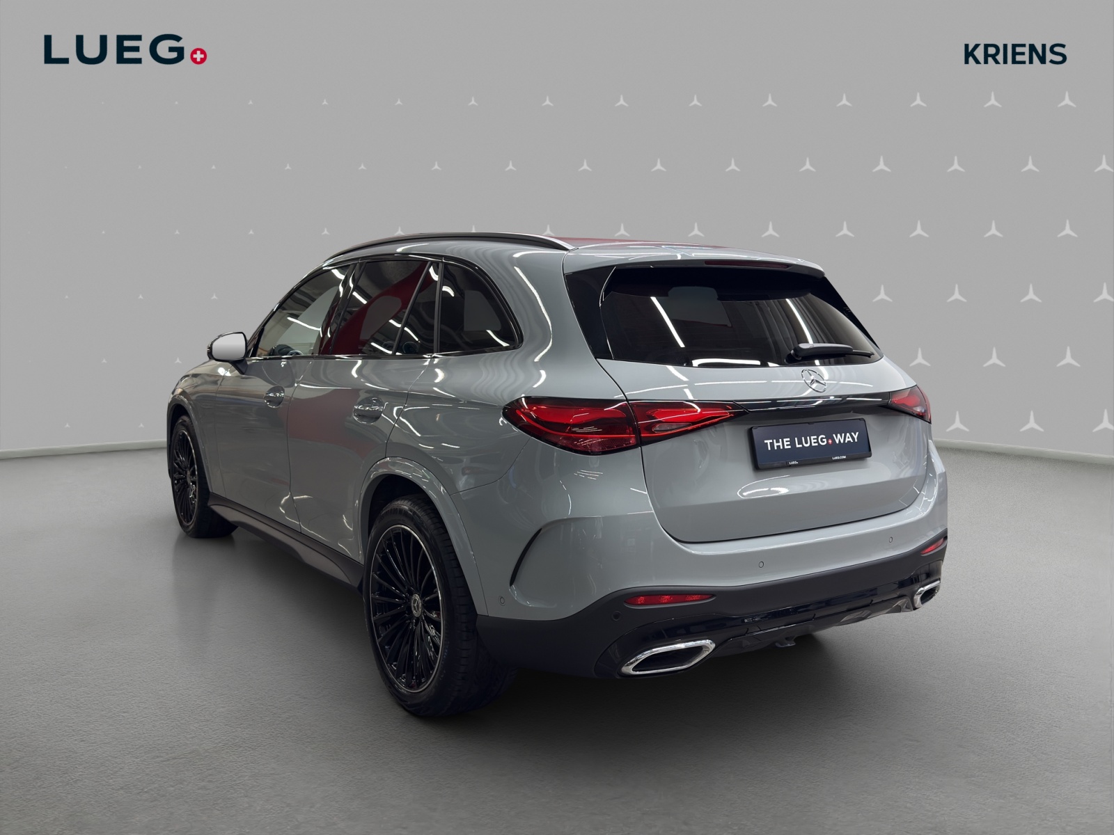 MERCEDES-BENZ GLC 300 4M - AMG / 360 Grad Kamera / Soundsystem / Panorama-Dach-image-2