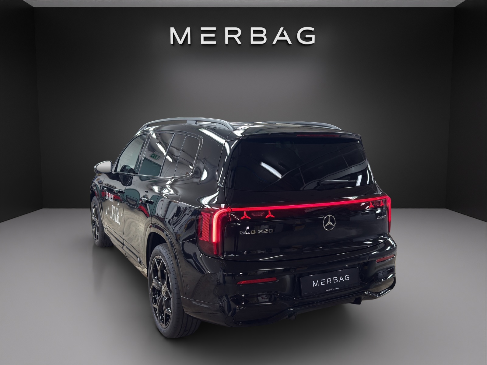MERCEDES-BENZ GLB 220 4Matic 8G-Tronic-image-2