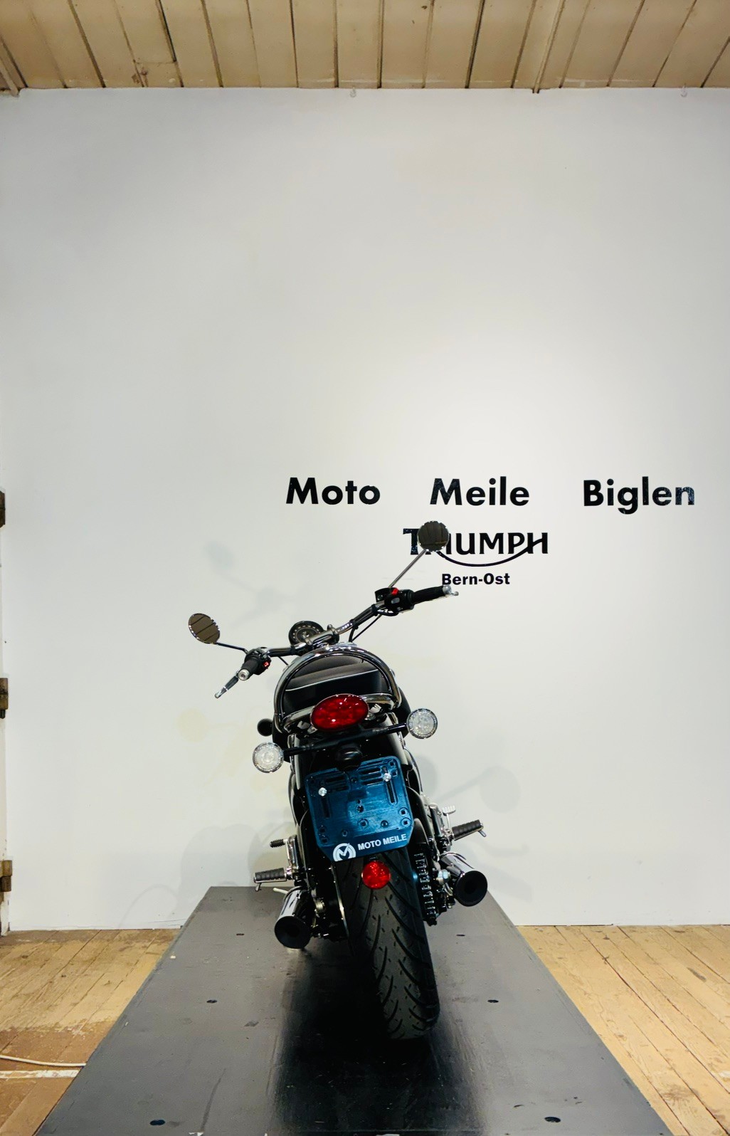 TRIUMPH Speedmaster-image-8
