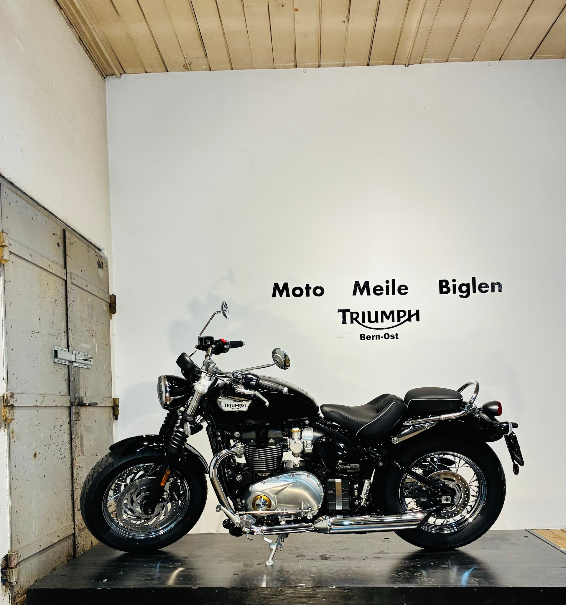 TRIUMPH Speedmaster-showroom-element-2