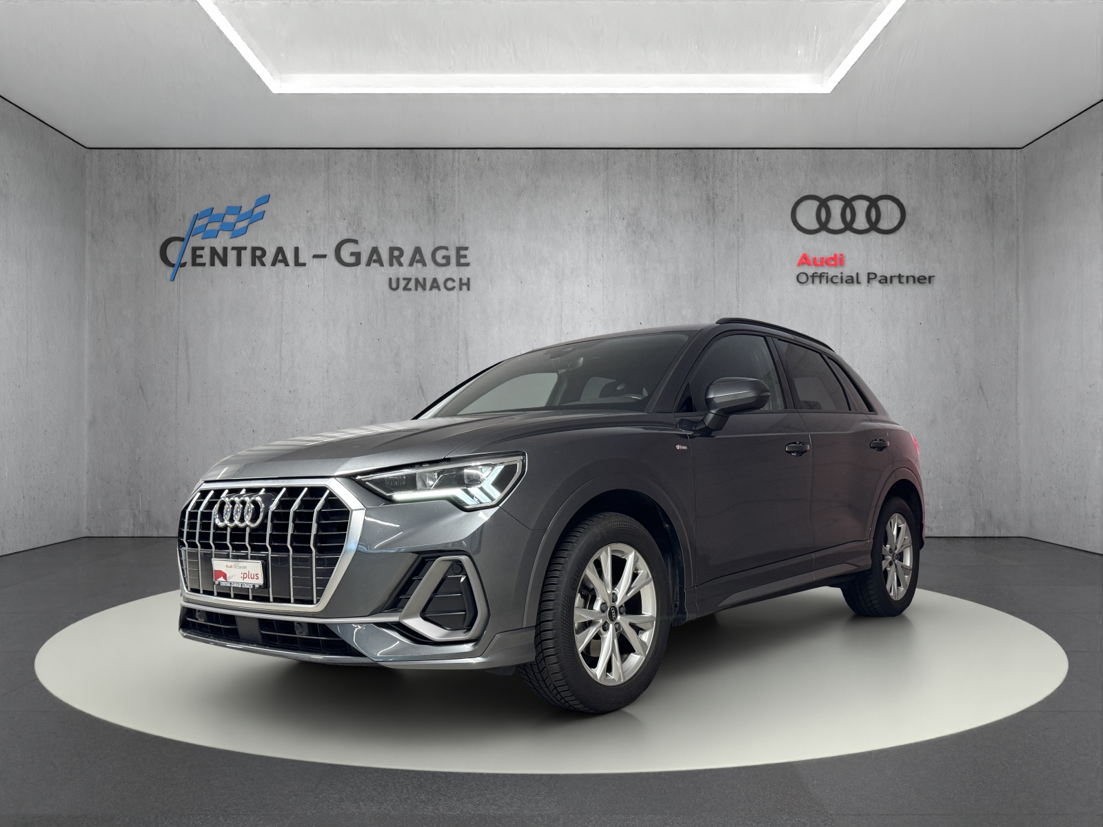AUDI Q3 35 TFSI S line Attraction S-tronic-image-0