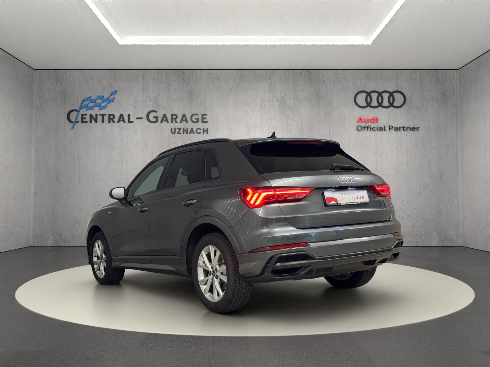AUDI Q3 35 TFSI S line Attraction S-tronic-image-2