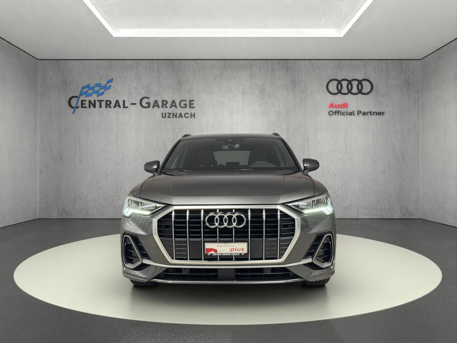 AUDI Q3 35 TFSI S line Attraction S-tronic-image-1