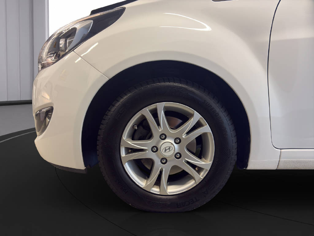 HYUNDAI ix20 1.6 Amplia-image-10