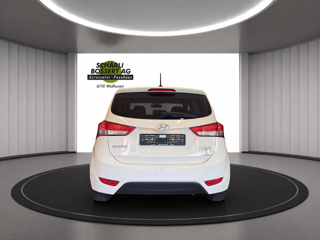 HYUNDAI ix20 1.6 Amplia-image-13