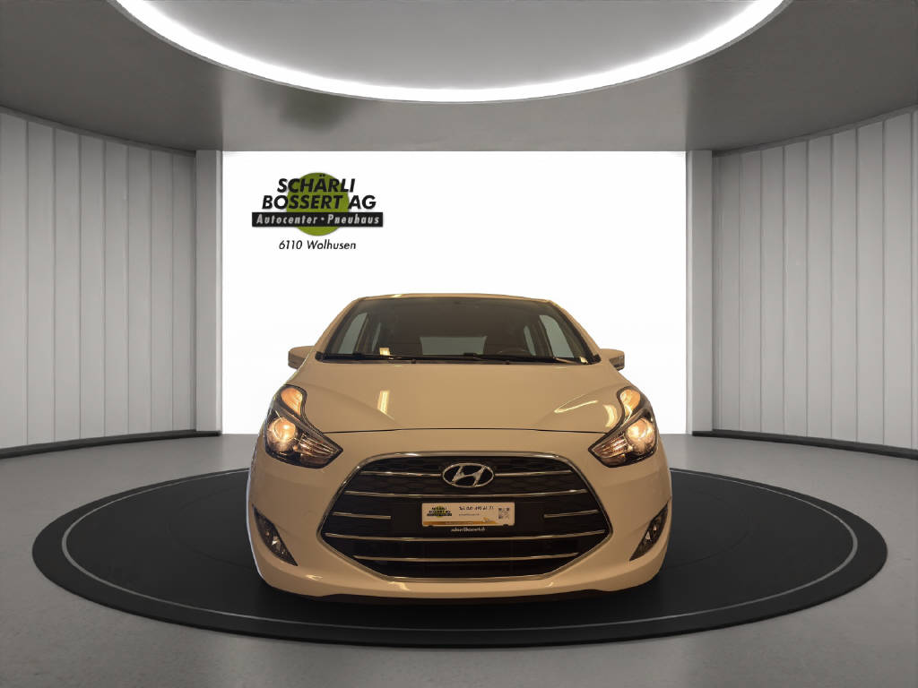 HYUNDAI ix20 1.6 Amplia-image-1