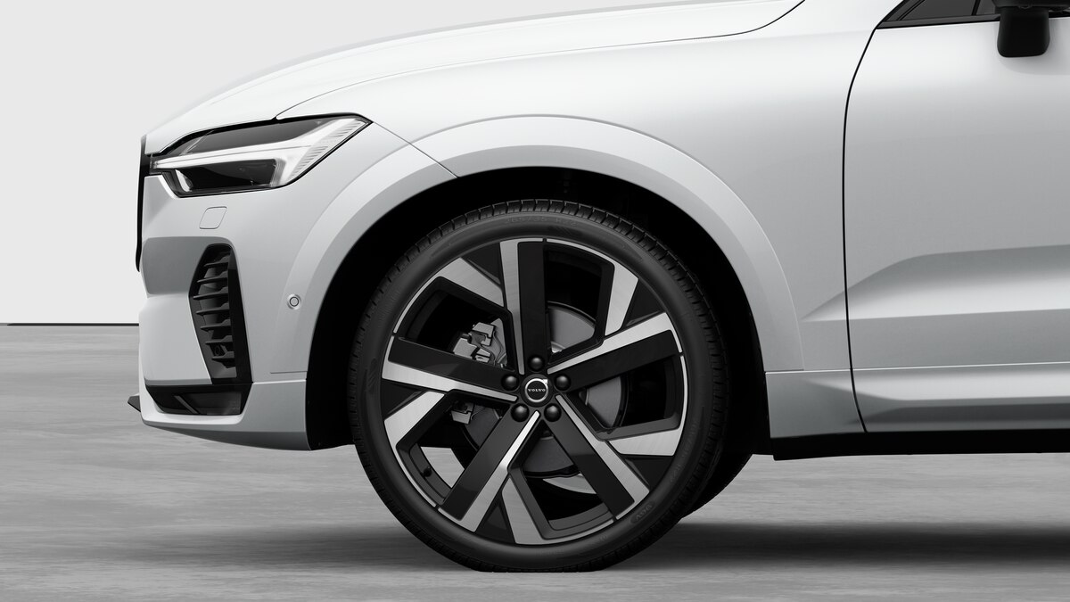 VOLVO XC60 2.0 B5 MH Black Edition AWD-image-7