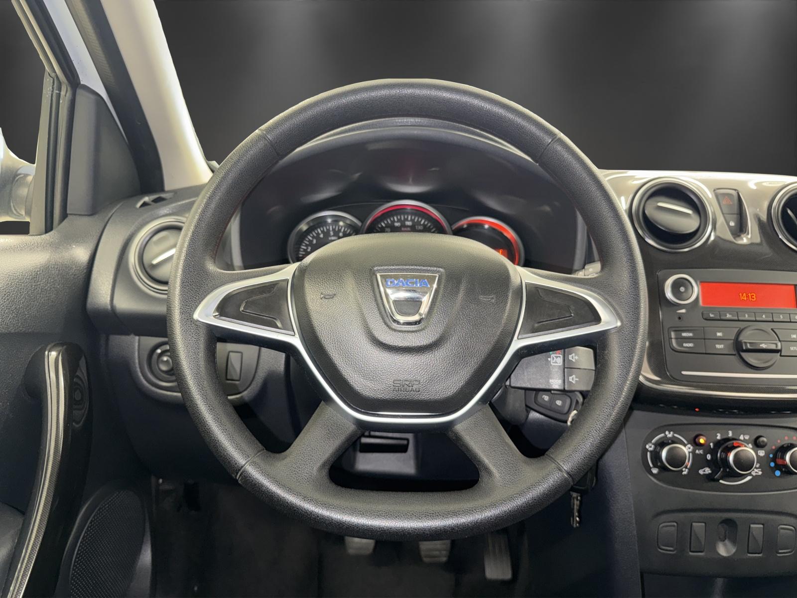 DACIA Sandero 1.0 Essential-image-11