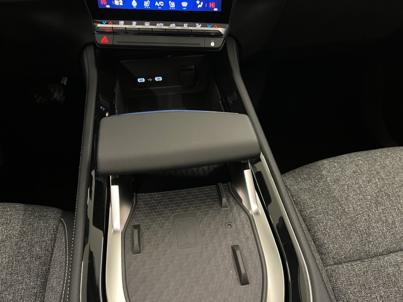 RENAULT Espace 1.2 E-Tech techno DEMO-image-11