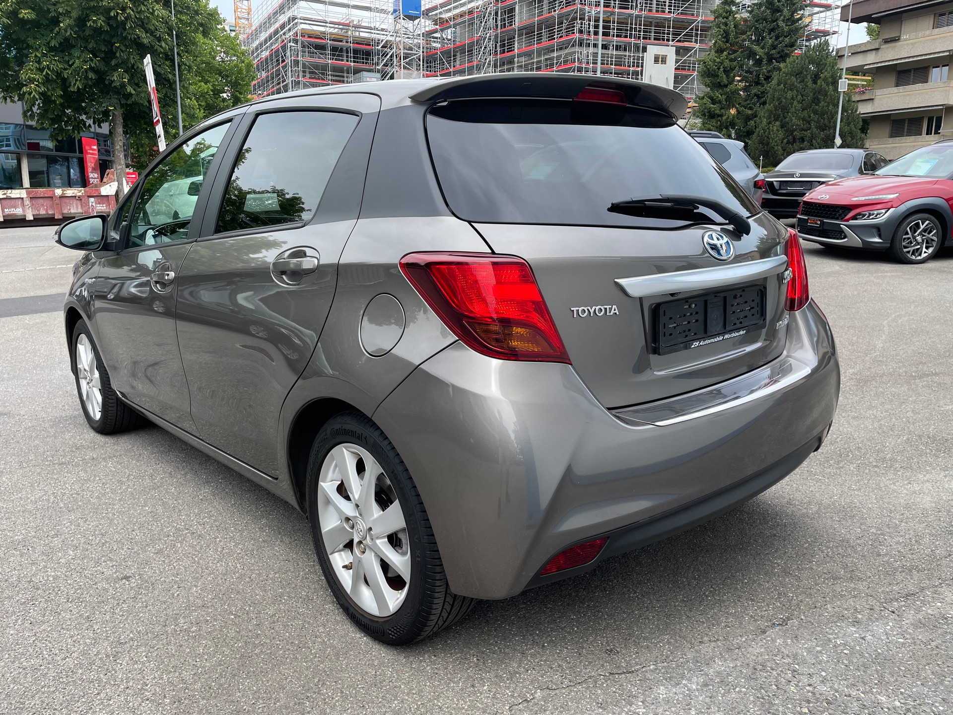 TOYOTA Yaris 1.5 VVT-i Hybrid Style e-CVT-image-2