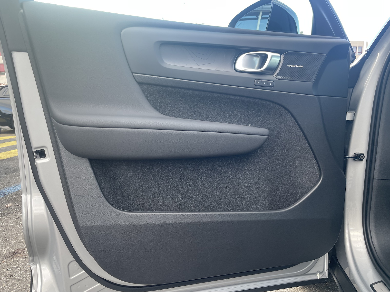 VOLVO EX40 Extended Ultra-image-12