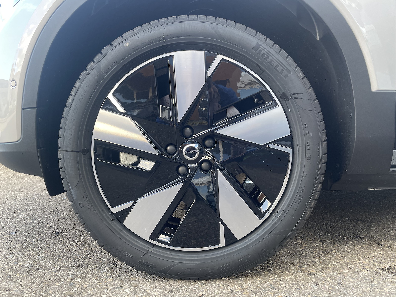 VOLVO EX40 Extended Ultra-image-15