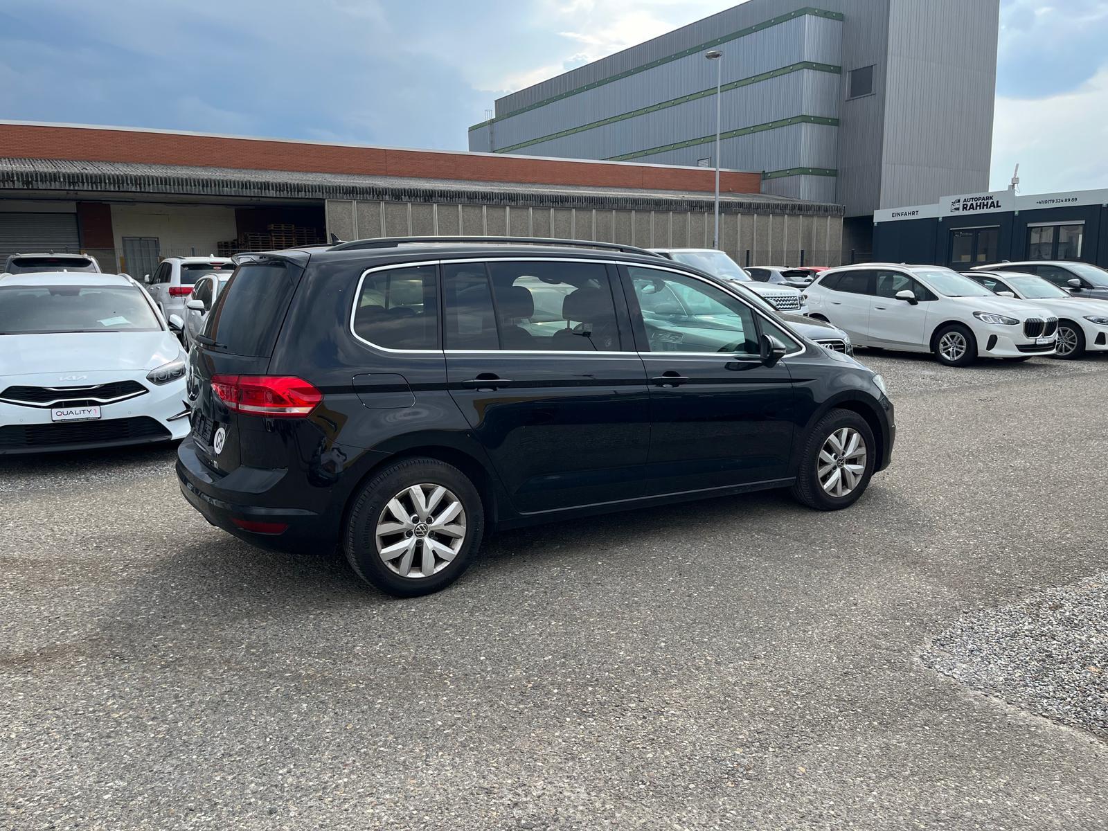 VW Touran 2.0 TDI SCR Comfortline-image-3