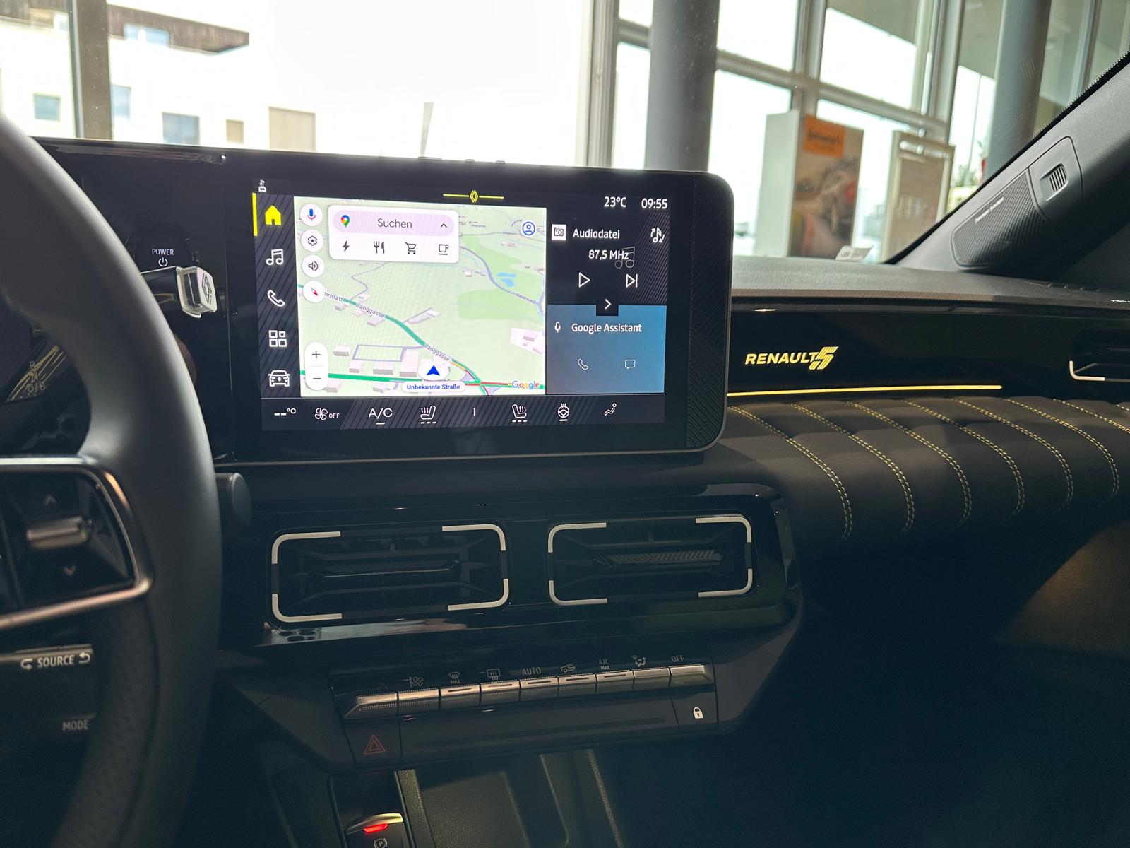 RENAULT R5 E-Tech Urban Range 40 kWh Iconic Five-image-14