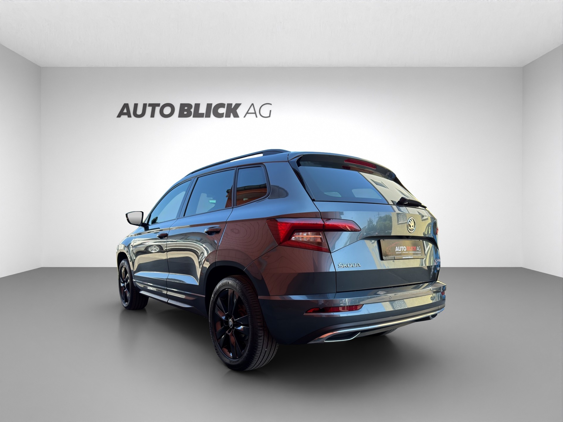 SKODA Karoq 2.0 TSI SportLine 4x4 DSG-image-6