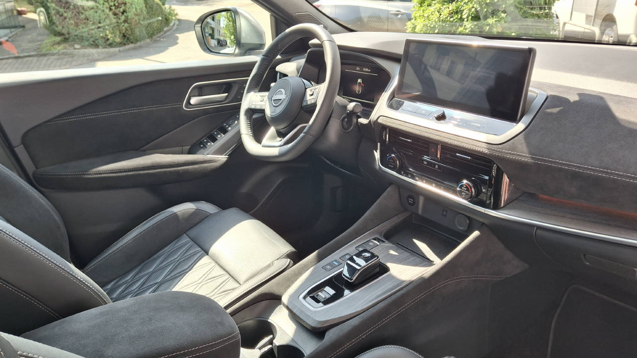 NISSAN Qashqai 1.5 VC-T Tekna+-image-7