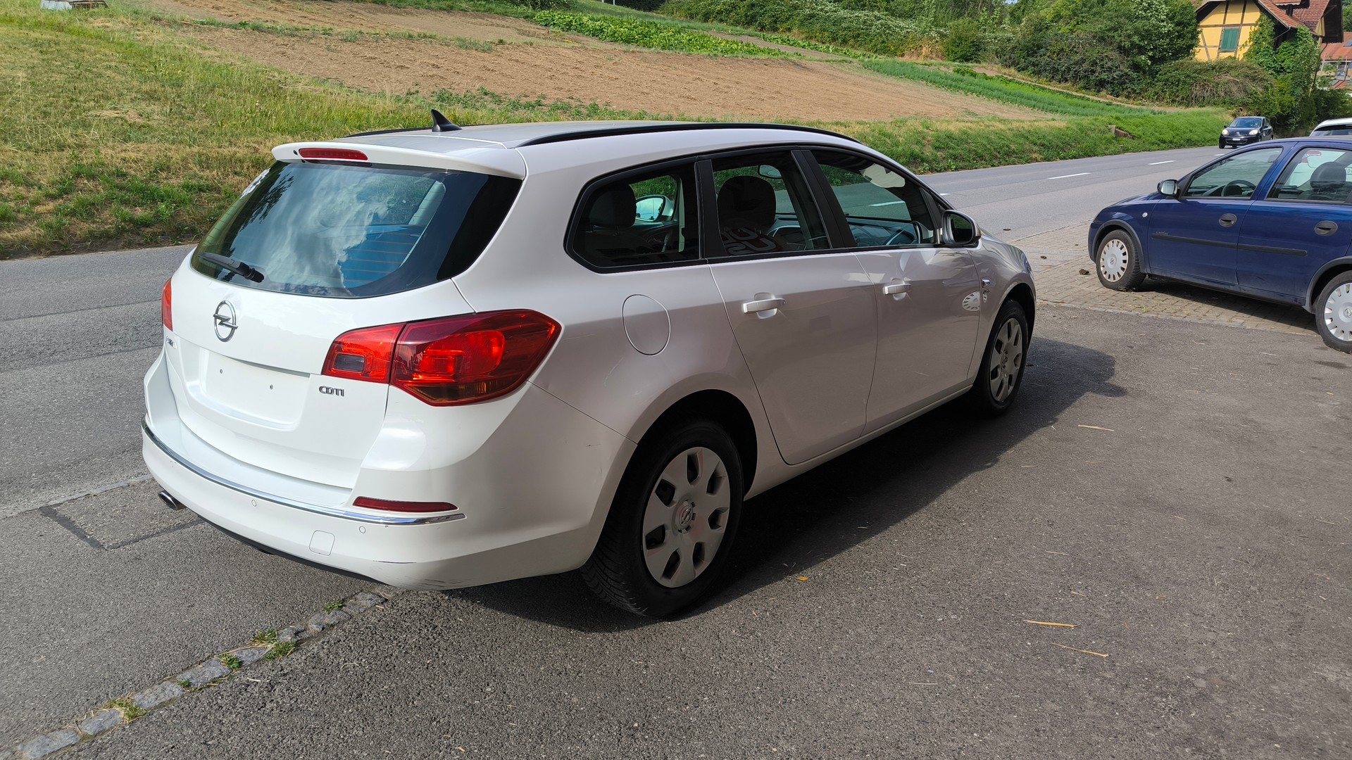 OPEL Astra ST 2.0 CDTi Active Ed. Aut.-image-5